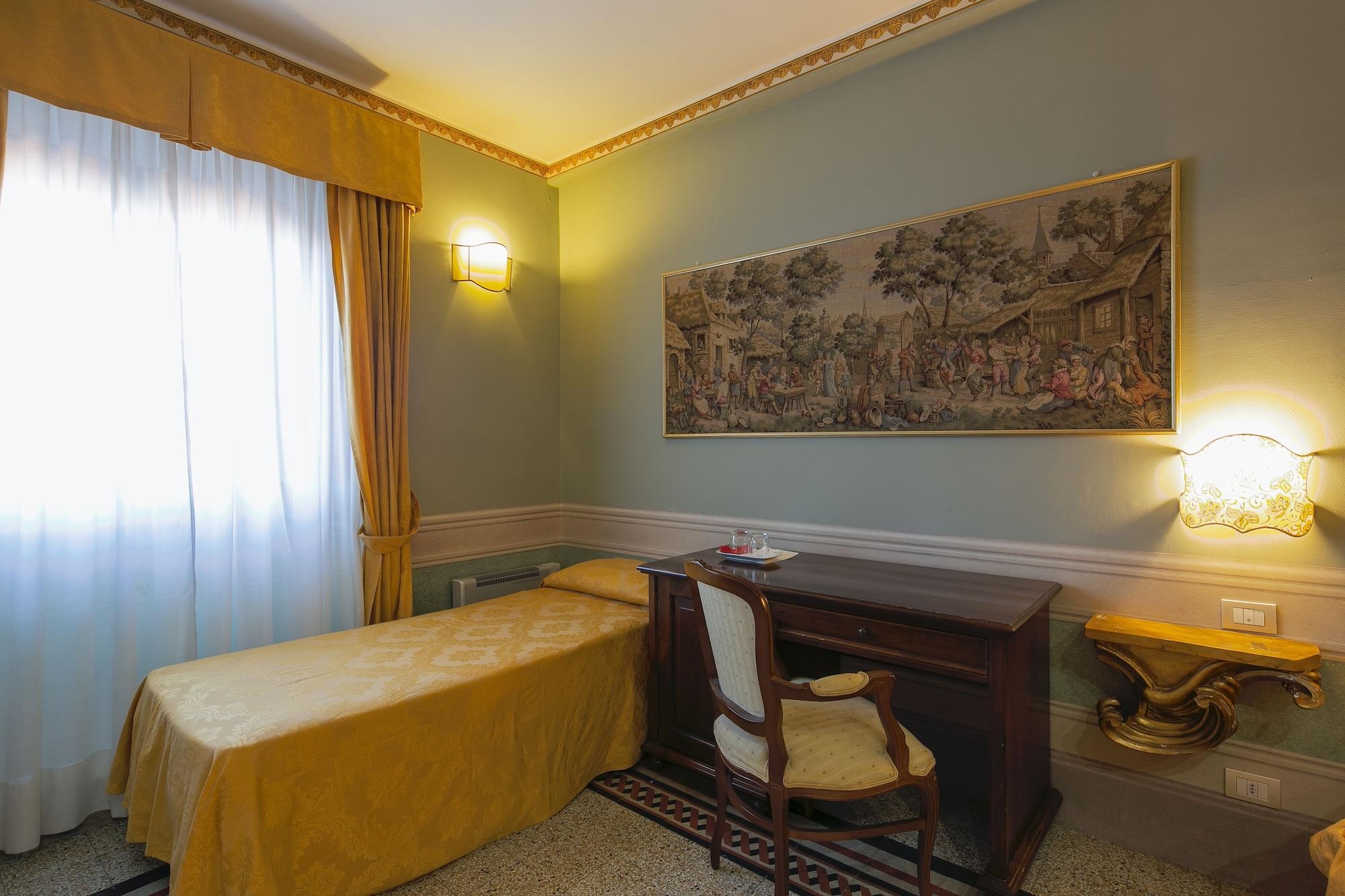 I Portici Hotel - Residenza D'Epoca Arezzo Exterior foto
